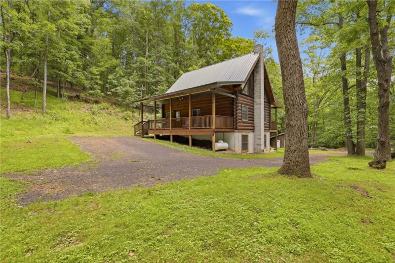 390 Logsdon Hollow Road — photo 2