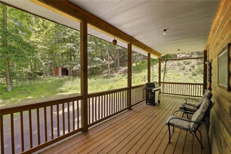 390 Logsdon Hollow Road — photo 4