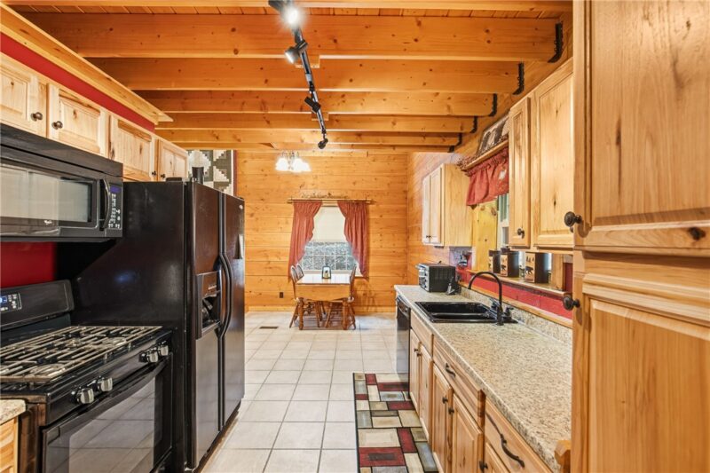 390 Logsdon Hollow Road — photo 7