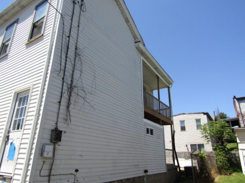 2125 Jonquil Way — photo 3