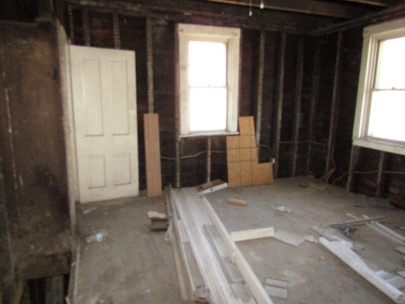 2125 Jonquil Way — photo 4