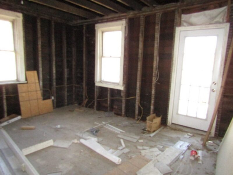 2125 Jonquil Way — photo 8