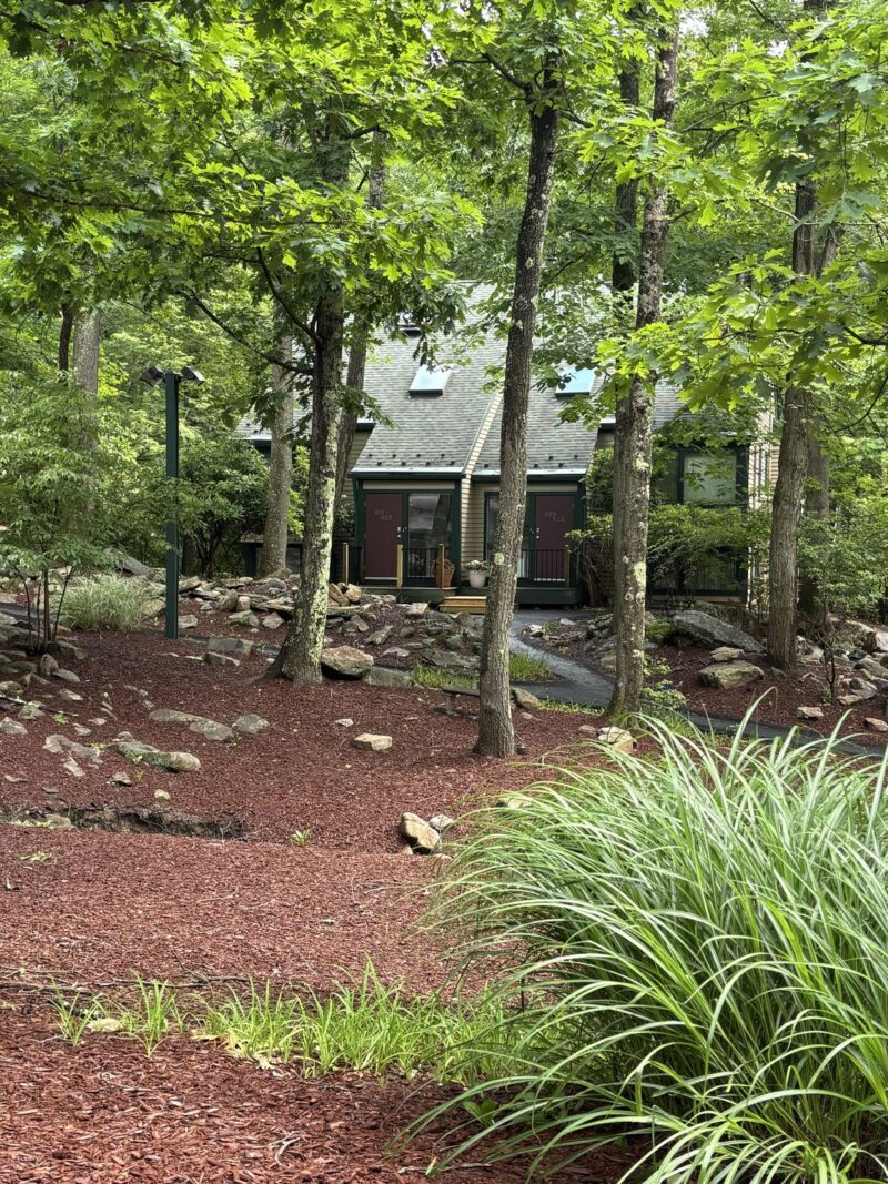 523 Laurel Pond — photo 2