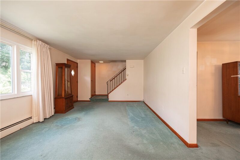 618 Grandview Ave — photo 4