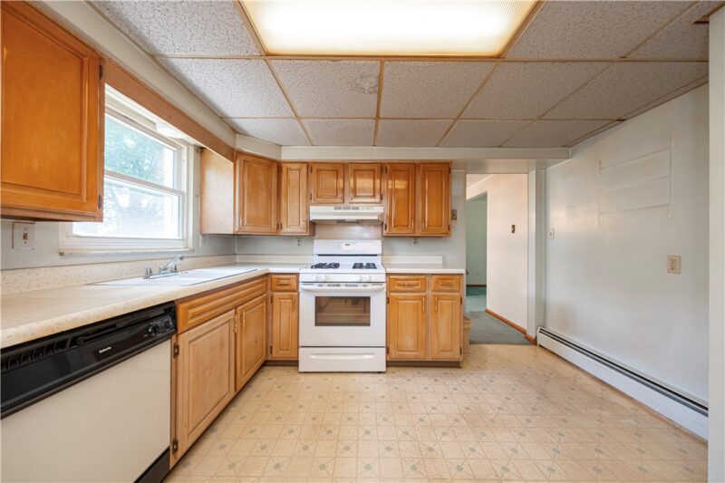 618 Grandview Ave — photo 8