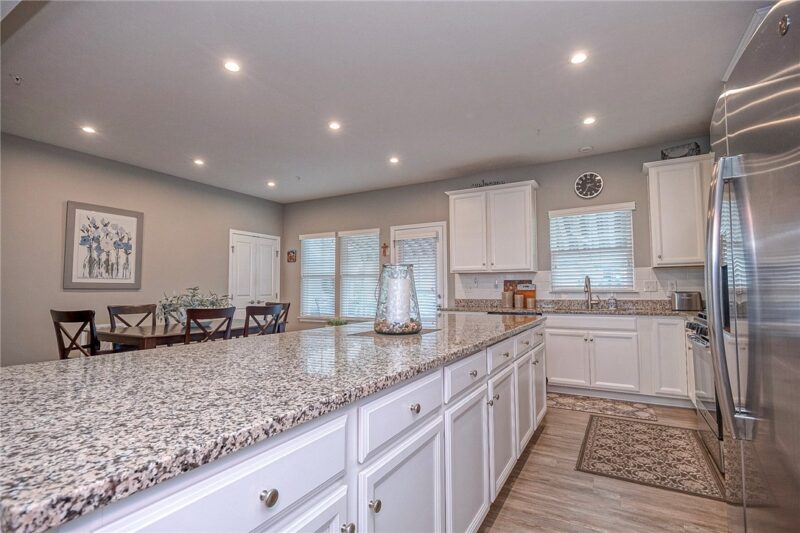 1018 Adair Ave — photo 8