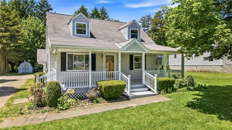 90 Rexford Dr. — photo 2