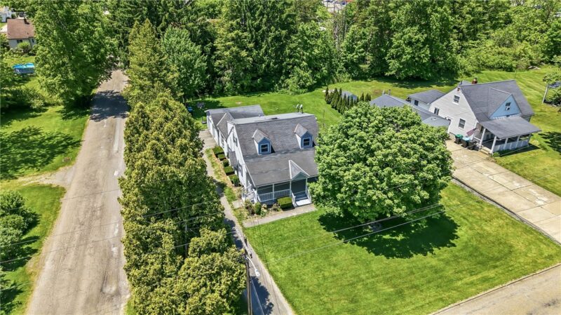 90 Rexford Dr. — photo 4
