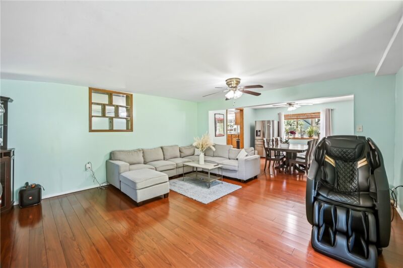 90 Rexford Dr. — photo 5