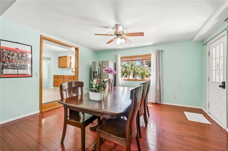 90 Rexford Dr. — photo 8