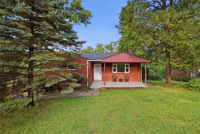 312 Duff Rd — photo 2