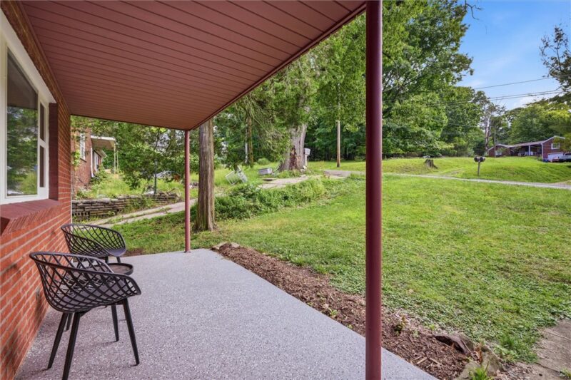 312 Duff Rd — photo 3