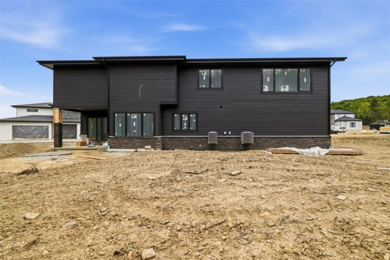 2397 Leonard Lane — photo 7