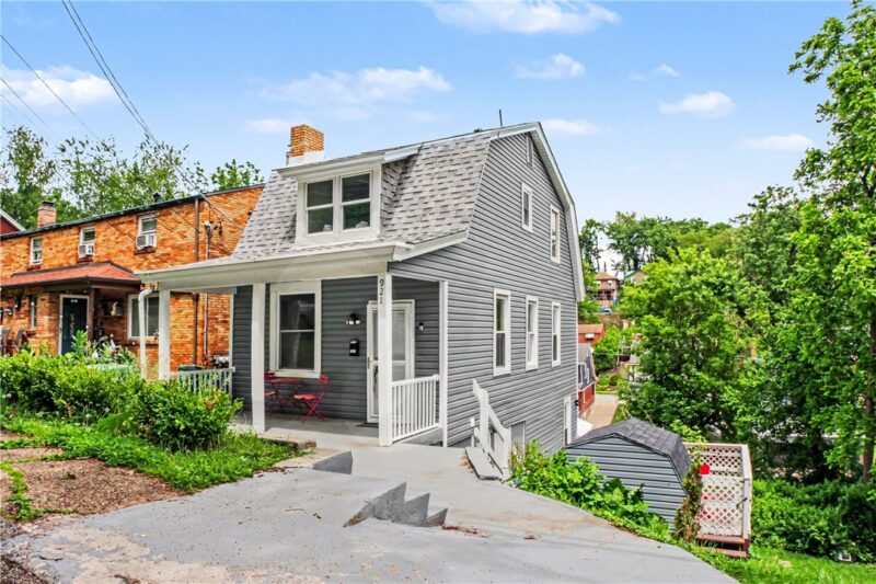 921 Saint Anne St — photo 3