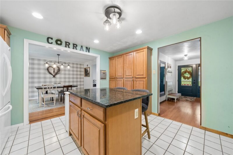 4067 Briarwood Dr — photo 3