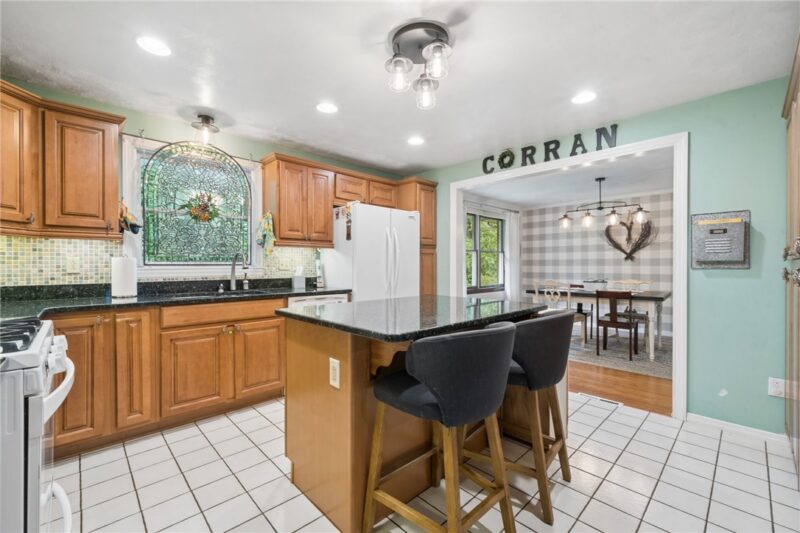 4067 Briarwood Dr — photo 4