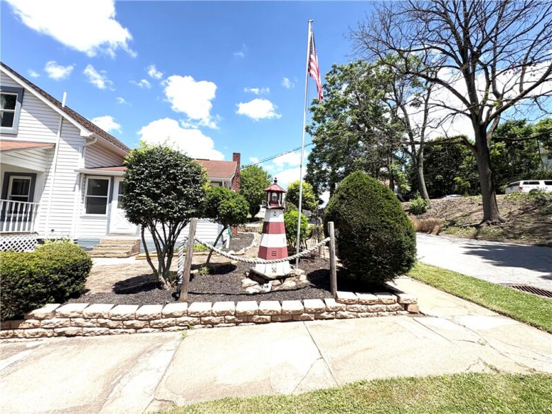 437 Liberty St — photo 3