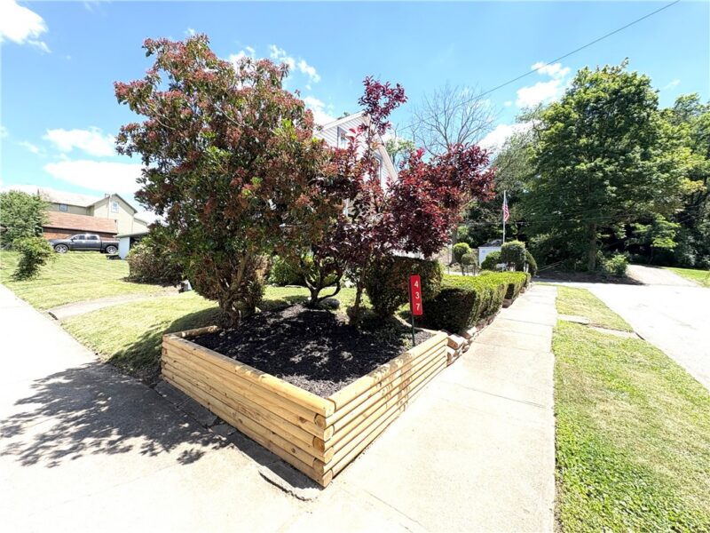 437 Liberty St — photo 4