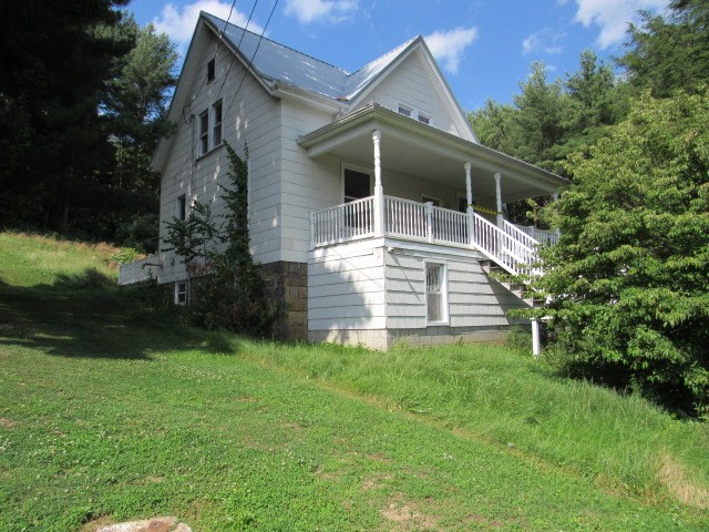 319 Miller Lane — photo 2