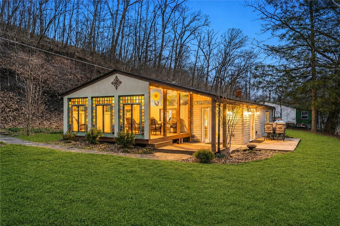 142 Twin Lakes Dr — photo 1