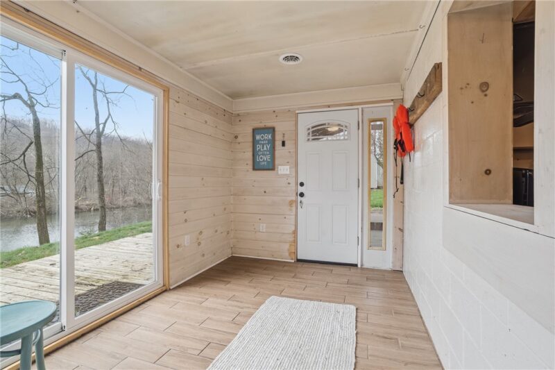 142 Twin Lakes Dr — photo 3