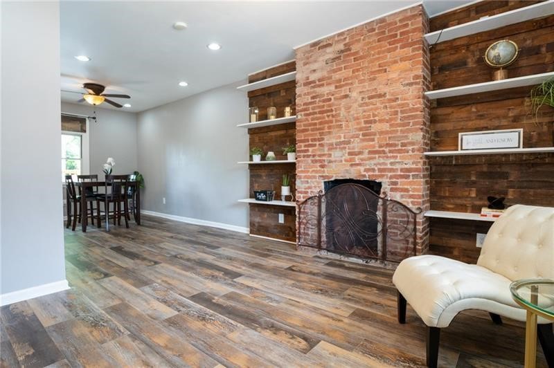 1031 Valonia St — photo 4