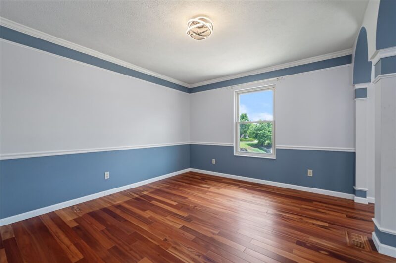 1342 Morgan Cir — photo 3