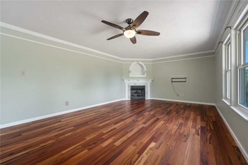 1342 Morgan Cir — photo 5