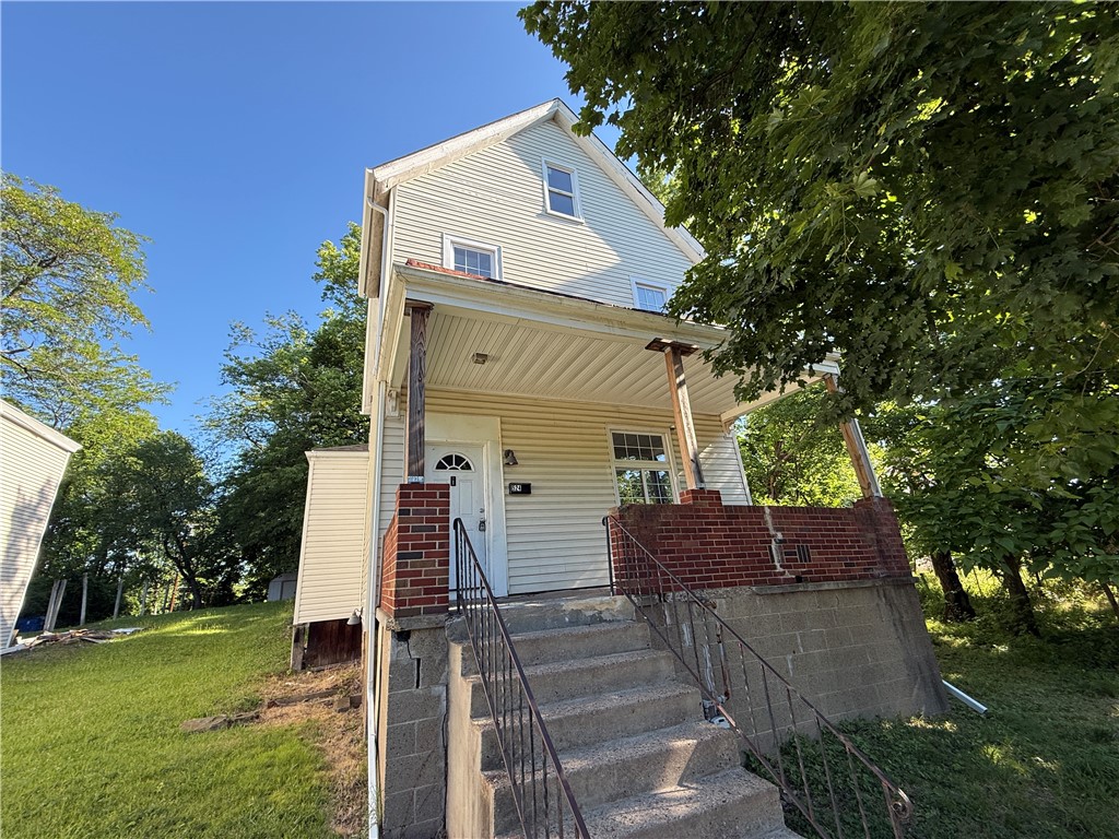 524 W Burgess St — photo 1