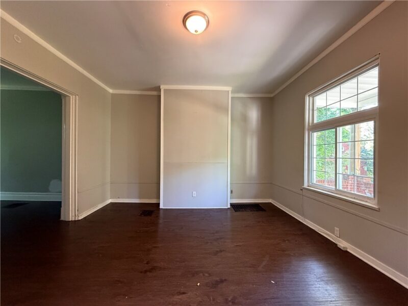 524 W Burgess St — photo 6