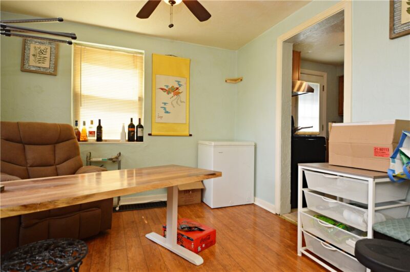 1056 Lindberg Ave — photo 8
