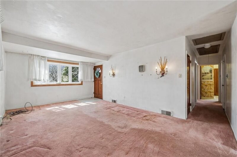 318 Dunbar Dr — photo 5
