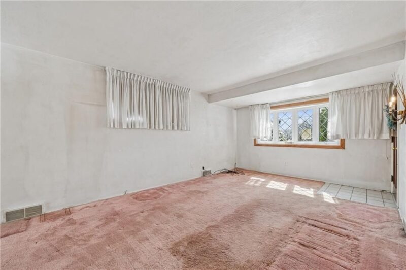 318 Dunbar Dr — photo 7