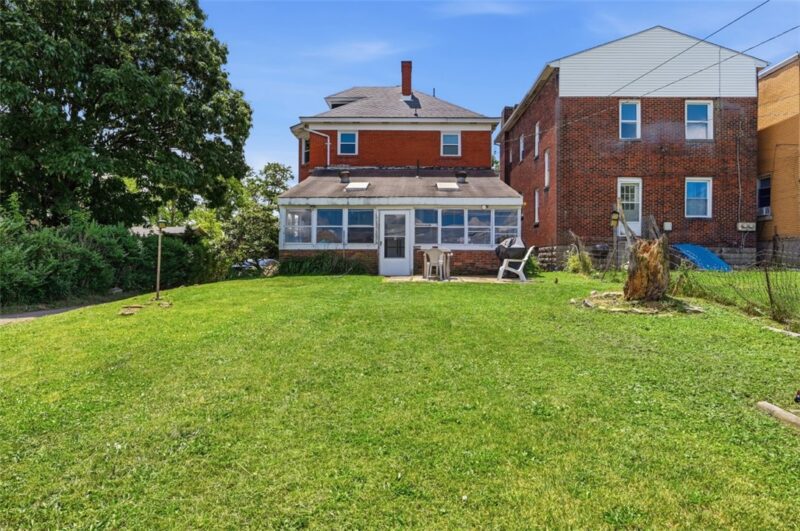 323 Birmingham Ave — photo 3