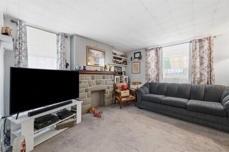 323 Birmingham Ave — photo 6