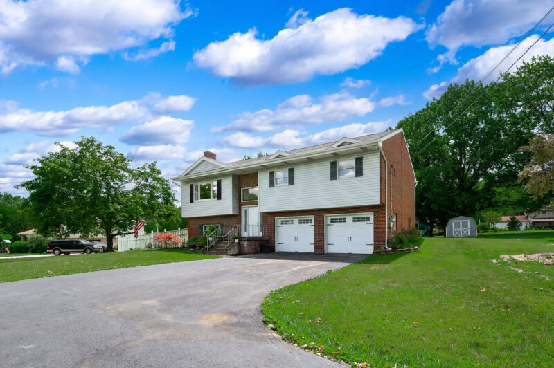 109 Kimberly DRIVE — photo 3