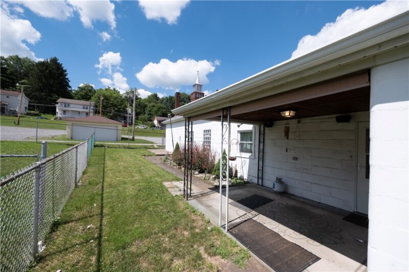 123 Smith St — photo 3