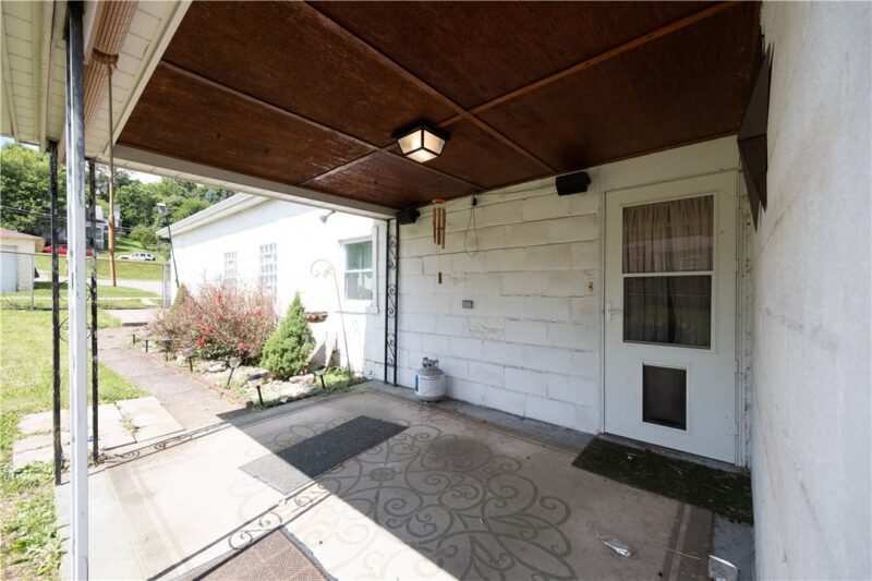 123 Smith St — photo 4