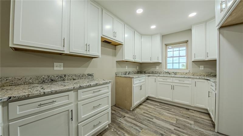 740 Sandstone Way — photo 4