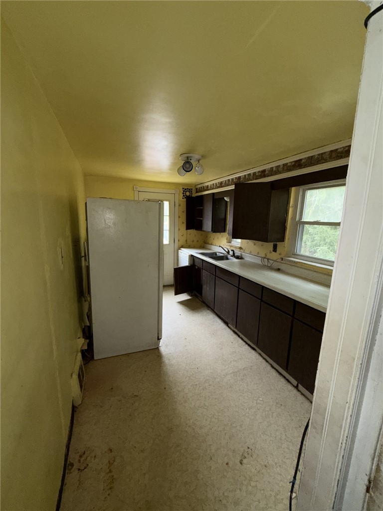 321 Lawnwood Avenue — photo 5