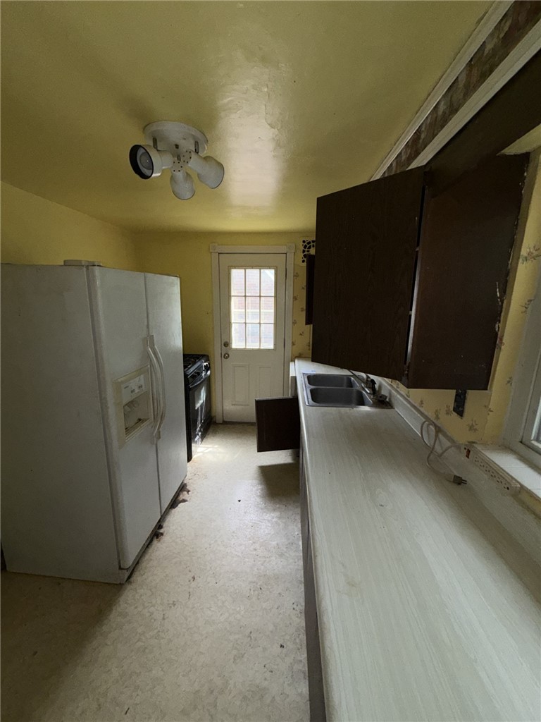 321 Lawnwood Avenue — photo 6