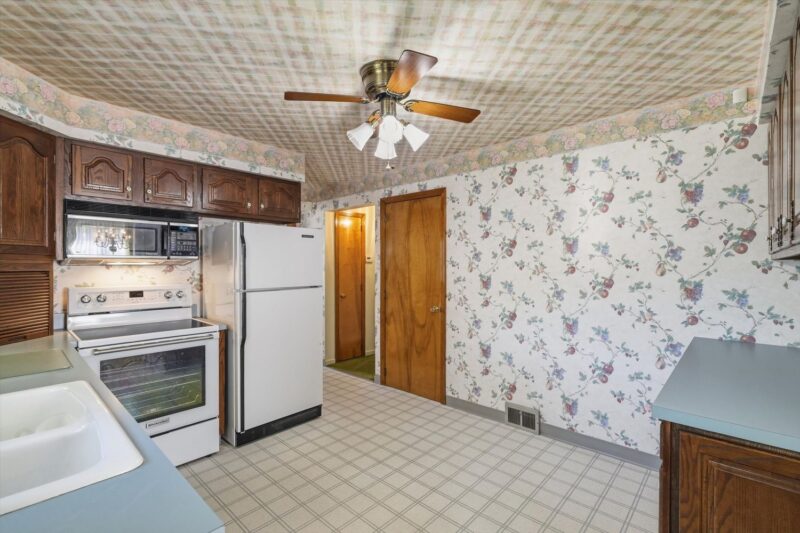 526 Lincoln Avenue — photo 8