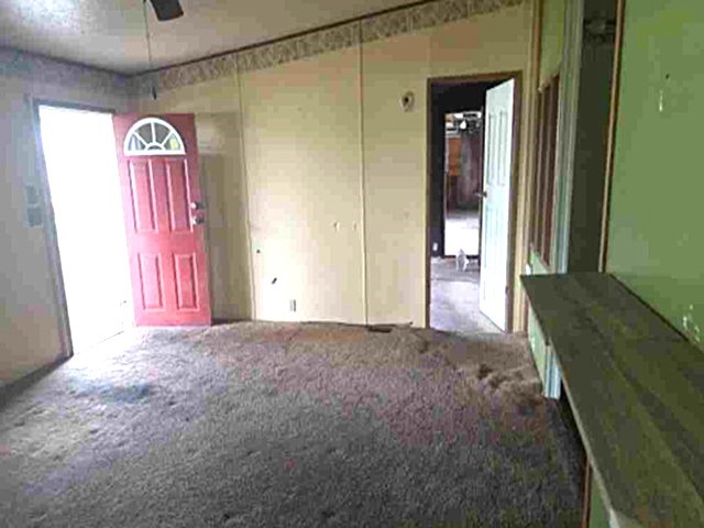 140 Victoria Ln — photo 2