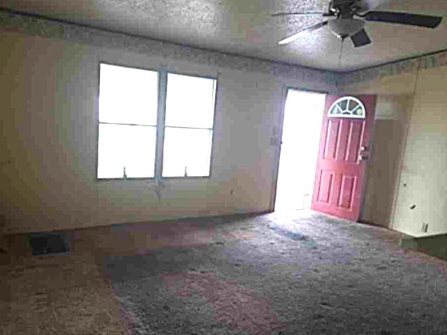 140 Victoria Ln — photo 3