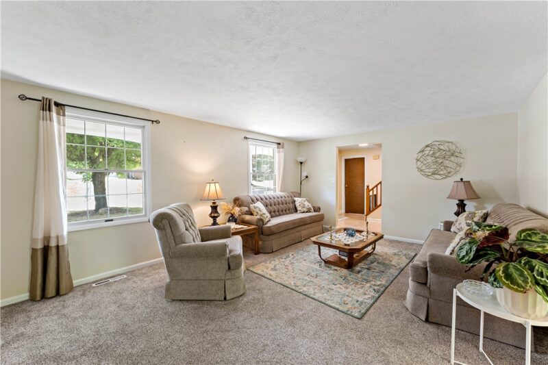 2105 Pendleton Dr — photo 4