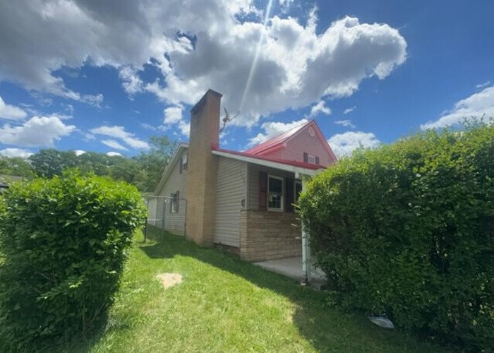 486 Entry Rd — photo 1