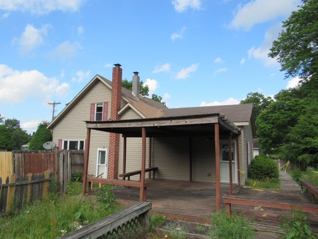2060 Oakridge Drive — photo 2