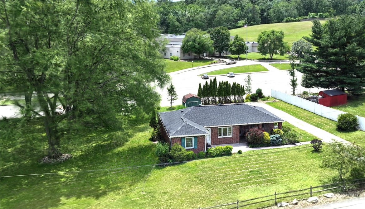 111 Cabin Ln — photo 1