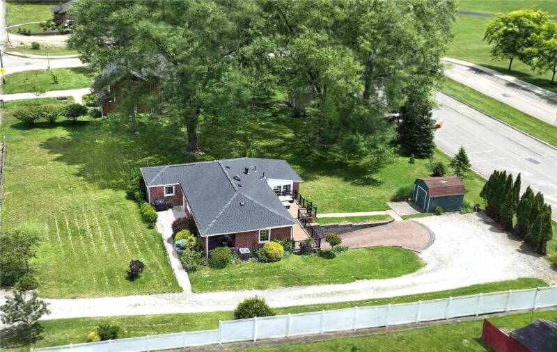 111 Cabin Ln — photo 4