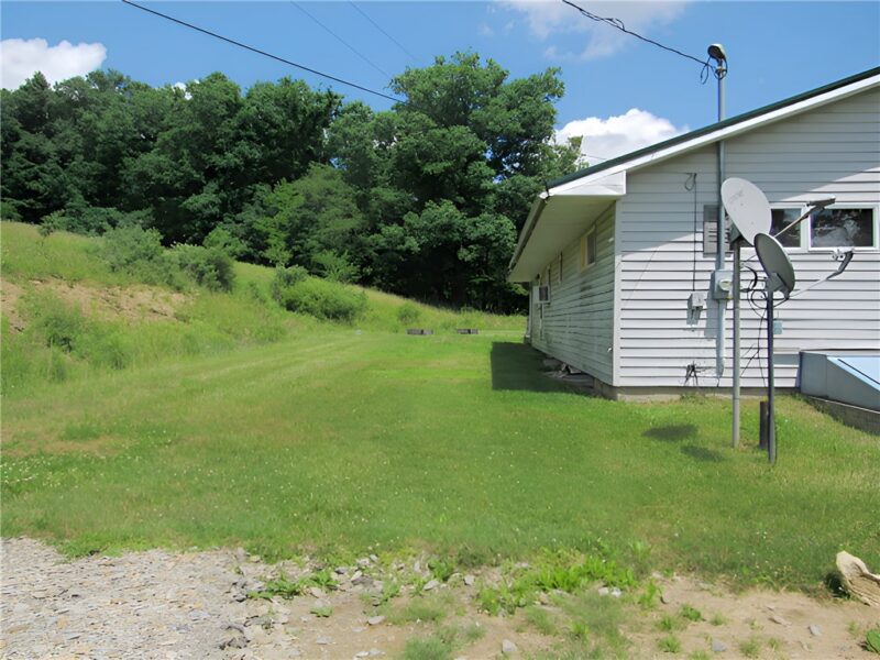 601 Rager Road — photo 3